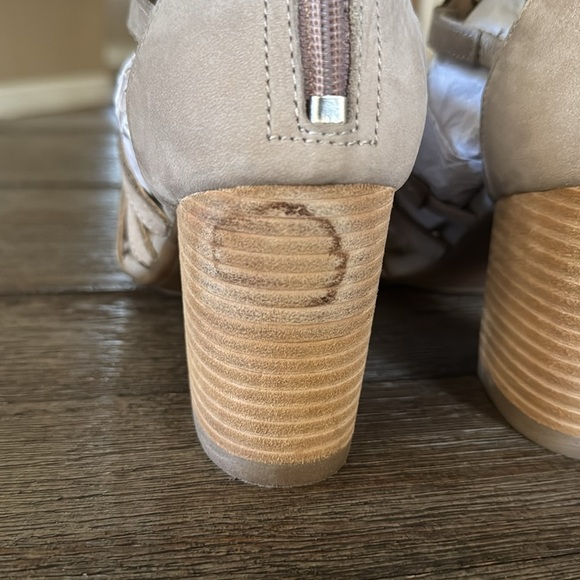 Hush Puppies Malia Baja Perf Heel Sandal - Picture 9 of 9